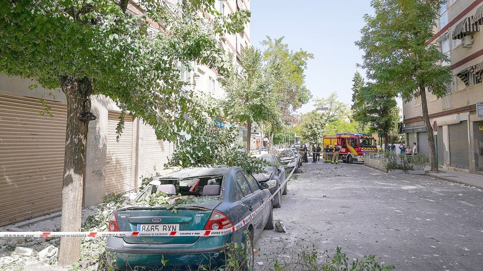 In Granada gab es bei einem weiteren mittelschweren Erdbeben vor allem Schäden durch herabfallende Fassaden- und Dachtrümmer. Foto: Arsenio Zurita/EUROPA PRESS/dpa