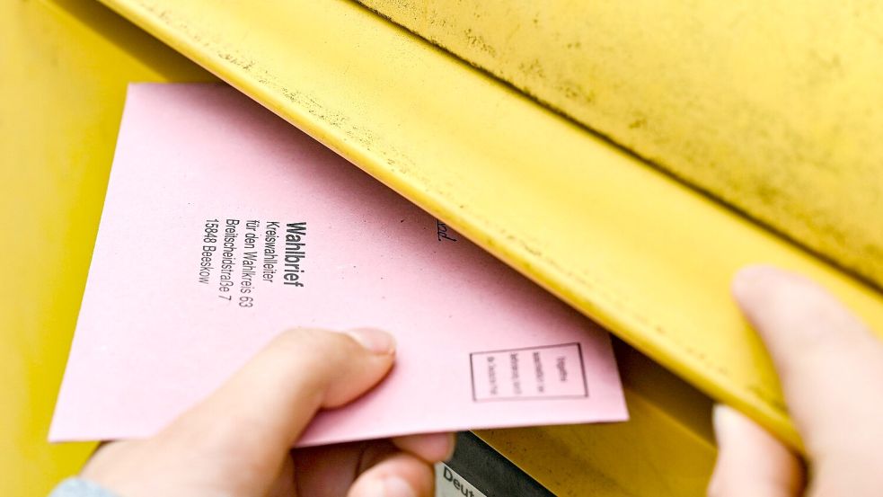 Am 13. September findet die Kommunalwahl in Osnabrück statt. Die Briefwahlunterlagen müssen rechtzeitig beantragt werden. Foto: dpa/Patrick Pleul