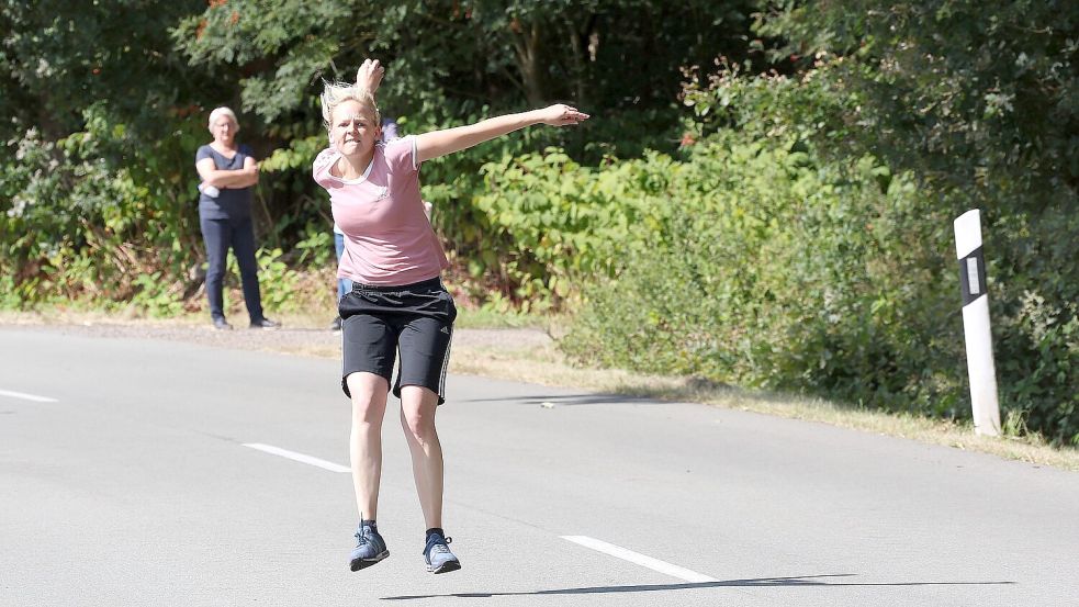 Martina Goldenstein liegt nach dem ersten Ranglistenwerfen auf dem vierten Platz. Foto: Wilfried Gronewold