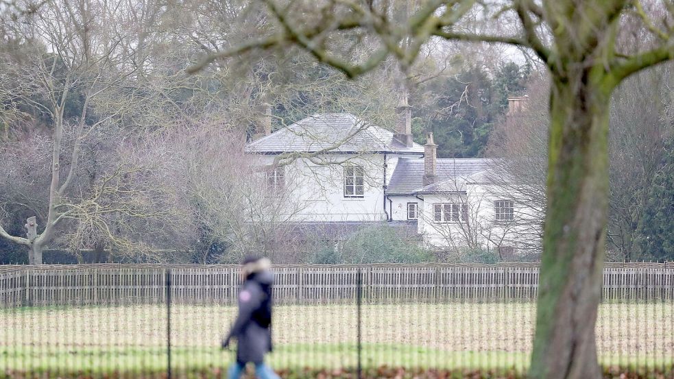 Das Anwesen Frogmore Cottage in Windsor gilt als vergleichsweise bescheiden. Eine Rückkehr dorthin für Harry und Meghan gilt als ausgeschlossen. (Archivfoto) Foto: Steve Parsons