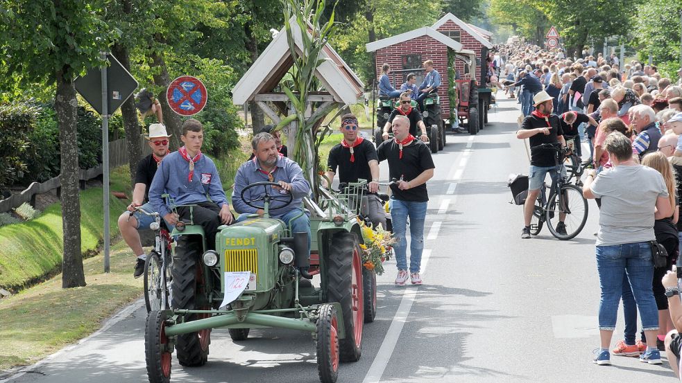Neben Korso und Co. sorgt erneut eine digitale Schnitzeljagd für zusätzliches Vergnügen bei den Münkeboer Festtagen. Unter www.doerptour.de, veranstaltet von den ON, sind Preise im Gesamtwert von mehr als 1200 Euro zugewinnen. Foto: Udo Hippen