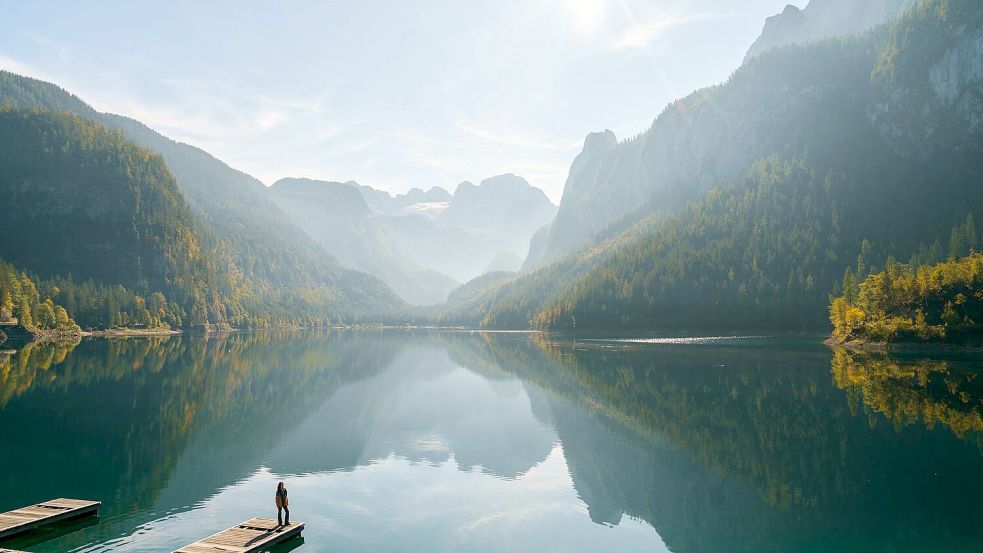 Einmal tief durchatmen: Wer langsam und bewusst reist, findet nicht nur Entschleunigung, sondern ein bisschen auch zu sich selbst. Foto: istockphoto.com / Oleh_Slobodeniuk