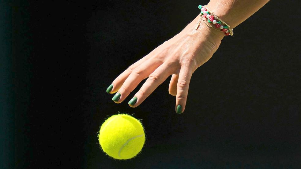 Im Frauentennis gibt es erstmalig Gentests, um das Geschlecht zu prüfen. Foto: Kin Cheung/AP/dpa
