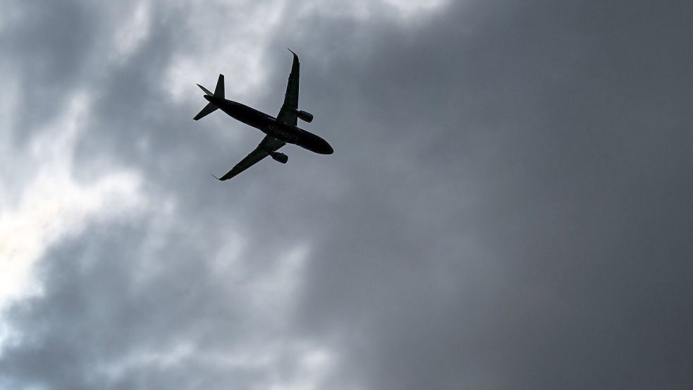 Der Flughafenverband ADV kritisiert die Rahmenbedingungen, mit denen die Luftfahrt in Deutschland konfrontiert ist. (Symbolbild) Foto: Jens Kalaene