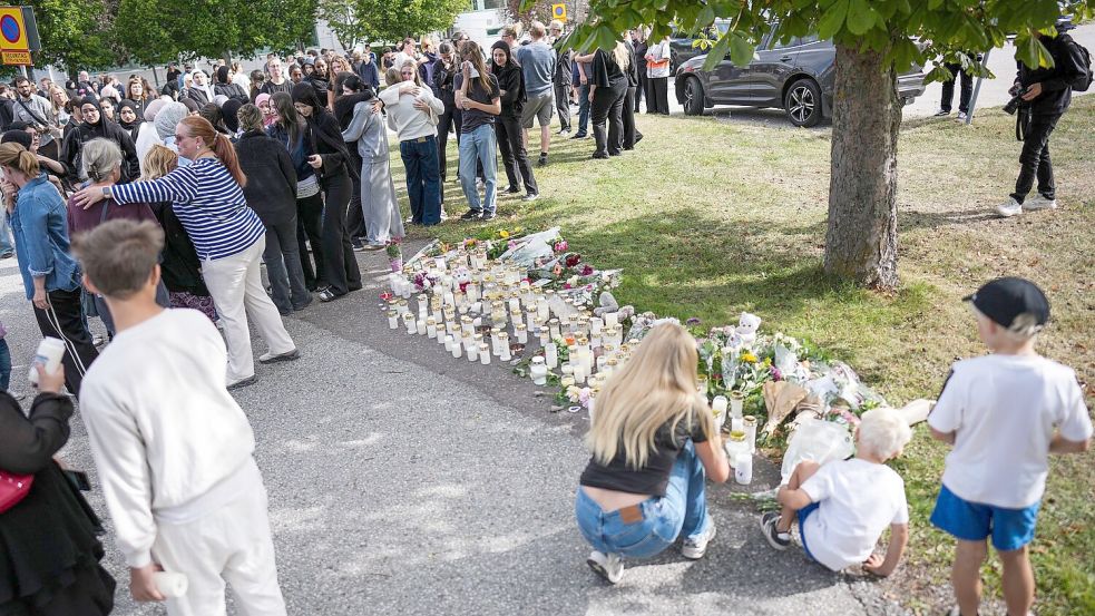 Die Menschen in Fagersta gedenken der Opfer. (Archivbild) Foto: Magnus Lejhall