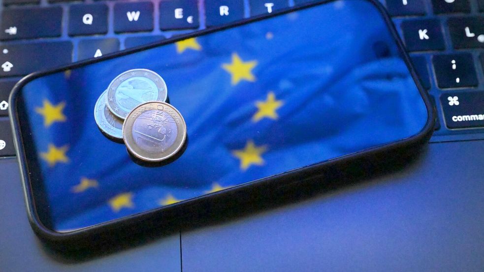 Die Euro-Notenbanken tüfteln seit Jahren an einer digitalen Variante der europäischen Gemeinschaftswährung und peilen eine Einführung der Alternative zum Bargeld im Jahr 2029 an. (Symbolbild) Foto: Malin Wunderlich