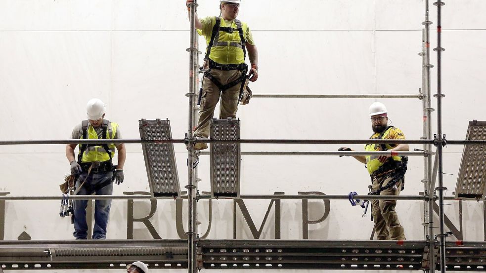 Es gibt einen Streit um Trumps Namen am Kennedy Center. (Archivbild) Foto: Rahmat Gul