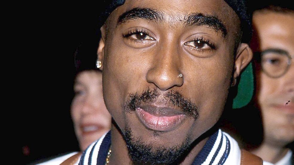 Tupac Shakur wurde 1996 in einem Auto in Las Vegas angeschossen und tödlich verletzt. (Archivbild) Foto: Tom Rodriguez