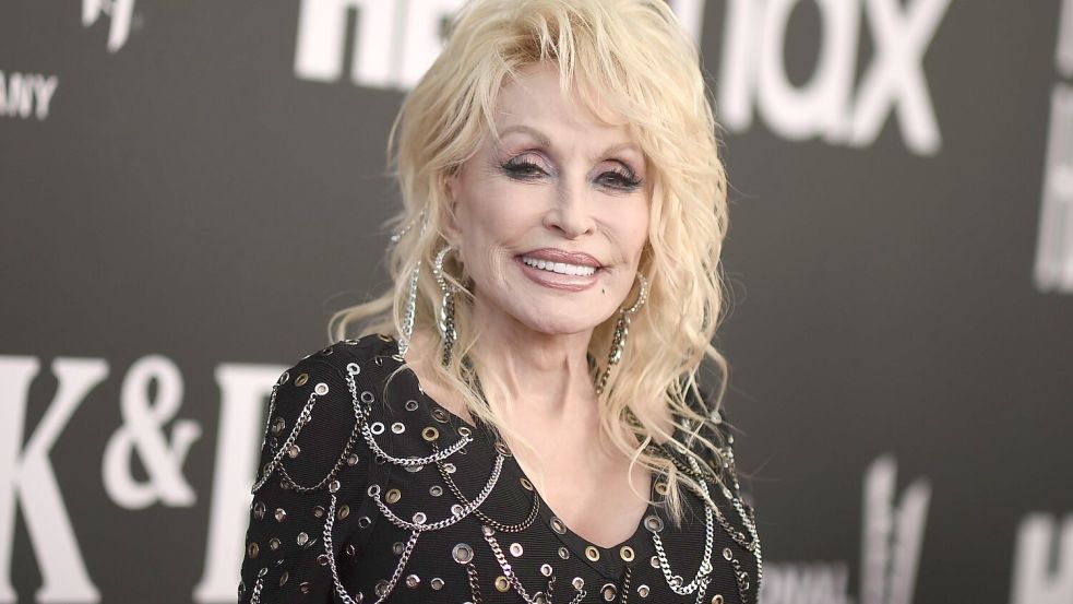 Die Sängerin Dolly Parton war auch eine erfolgreiche Geschäftsfrau. Foto: dpa/Invision via AP/Richard Shotwell