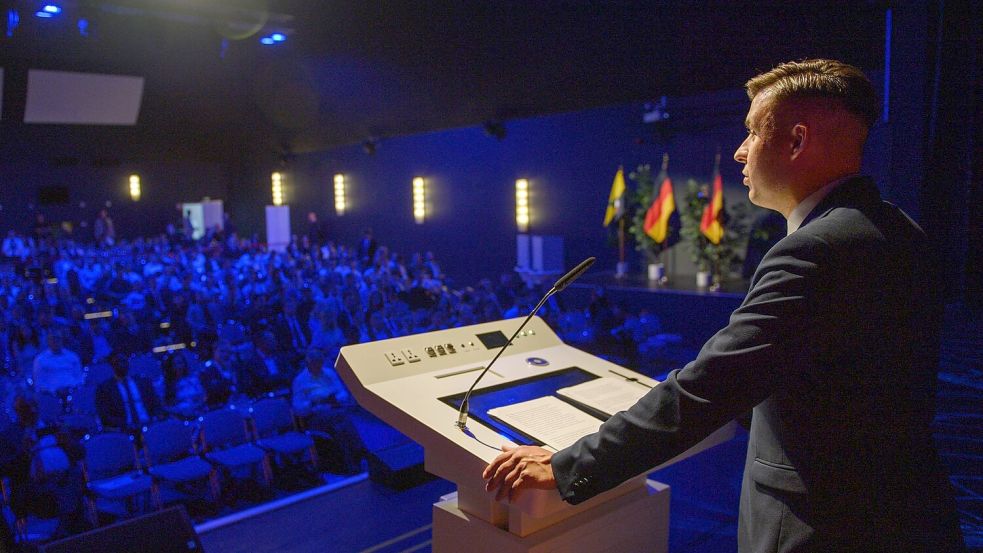 GD-Chef Jean-Pascal Hohm, der auch im AfD-Bundesvorstand sitzt, ruft die AfD-Jugend dazu auf, sich in „Notwehrsituationen“ gegen politische Gegner zu verteidigen. Foto: Klaus-Dietmar Gabbert