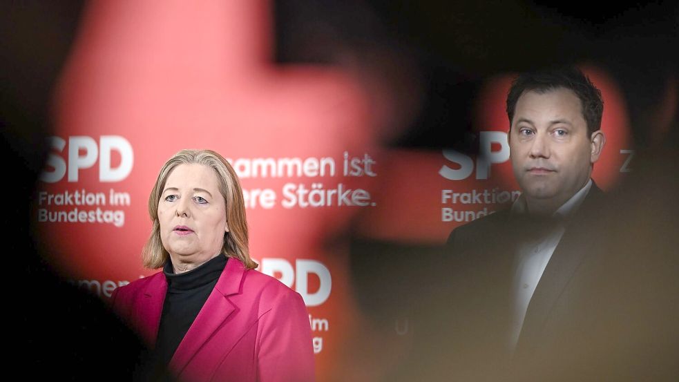 Für die beiden SPD-Chefs könnte es nach den drei Wahlen im September eng werden. (Archivfoto) Foto: Britta Pedersen/dpa