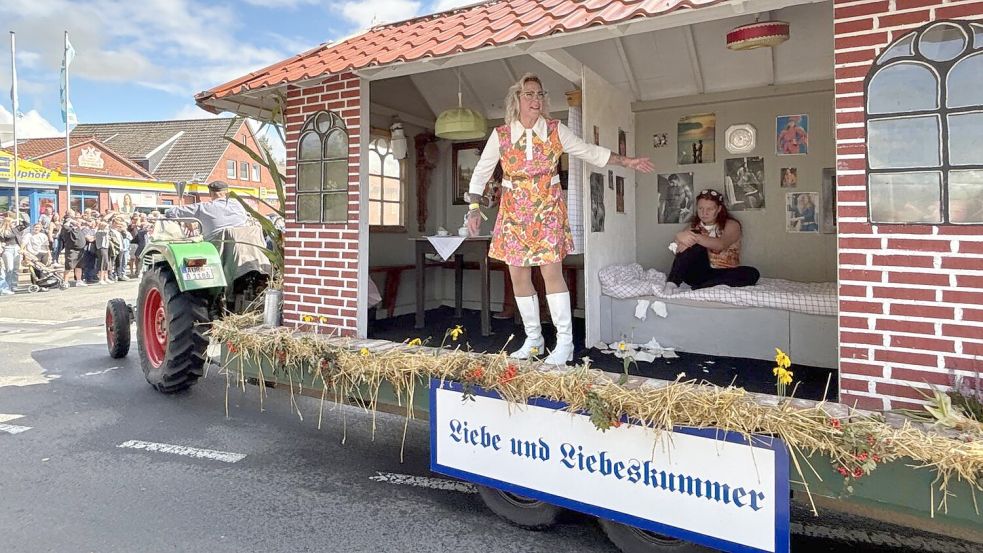 Die Organisatoren zeigten sich stilistisch bei der Auswahl der Kostüme sicher. Foto: Karin Böhmer