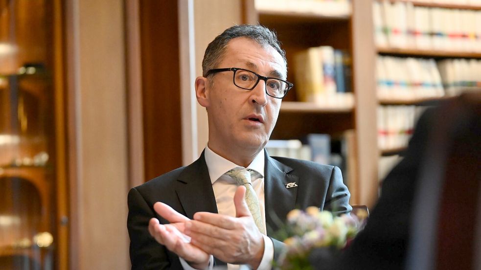 Cem Özdemir (Grüne) aus Baden-Württemberg ist der erste Ministerpräsident eines deutschen Bundeslandes mit Wurzeln in der Türkei. (Archivfoto) Foto: Jennifer Kramer