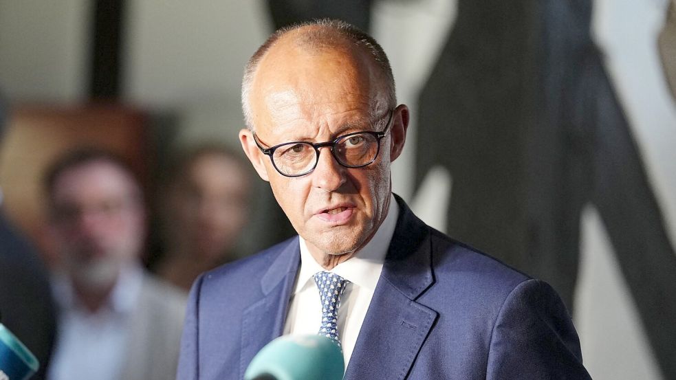 Wie könnte bei schwierigen Mehrheitsverhältnissen in Sachsen-Anhalt künftig regiert werden? Der Kanzler macht eine Ansage. (Archivbild) Foto: Kay Nietfeld/dpa