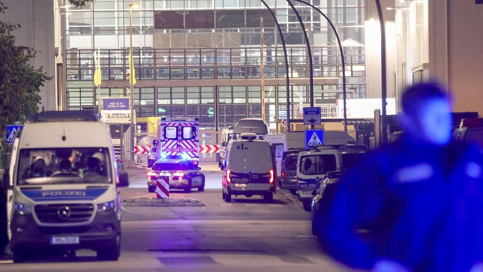 Der Einsatzort wurde weiträumig abgesperrt. Foto: Bodo Marks