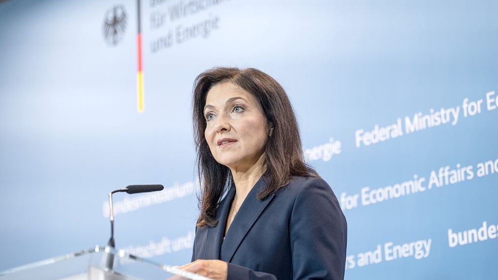Katherina Reiche fand schon häufiger Kritik an den Plänen des Finanzministers. Auch jetzt ließ sie die Steuerreform von Lars Klingbeil nicht unkommentiert. Foto: dpa/Fabian Sommer