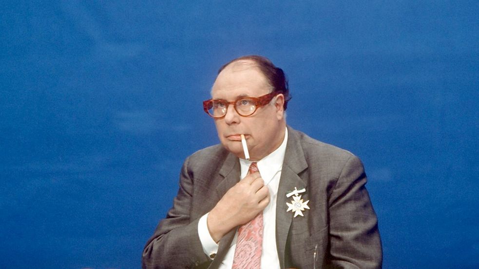 Heinz Erhardt war Schauspieler, Kabarettist, Schriftsteller, Komponist und Filmproduzent. (Archivbild) Foto: Dieter Klar/dpa