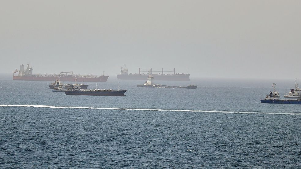 Der Iran greift in der Straße von Hormus immer wieder Öltanker an. Nun nimmt das US-Militär ebenfalls Öltanker ins Visier. (Symbolbild) Foto: Uncredited