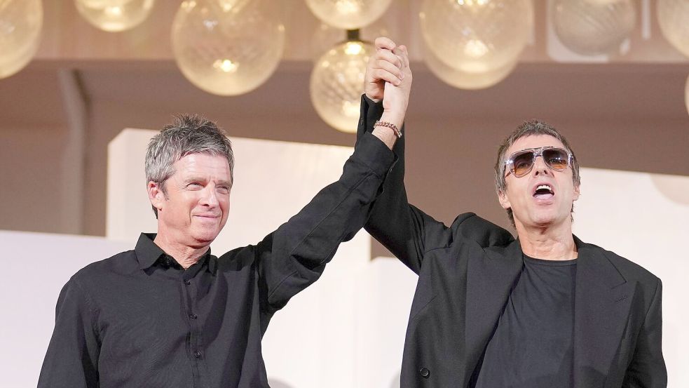 Oasis nutzte in Venedig nicht den offiziellen Weg zum roten Teppich - stattdessen kamen die Musiker heimlich über einen Seiteneingang. Foto: Alessandra Tarantino