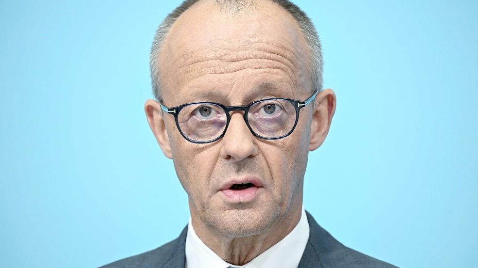 Friedrich Merz will erst nach den Wahlen in Berlin und Mecklenburg-Vorpommern über Konsequenzen aus der Wahl in Sachsen-Anhalt sprechen. „Aufgeben ist keine Option“, sagte der CDU-Chef in Berlin. Foto: AFP/Ralf Hirschberger