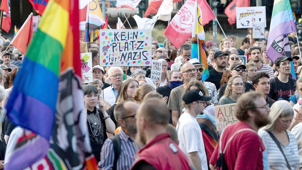 In Essen protestierten mehr als 1.000 Menschen gegen die AfD. Foto: Fabian Strauch