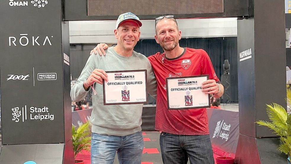 Armin Ross (links) und Clemens Köster jubeln über die WM-Qualifikation. Foto: privat