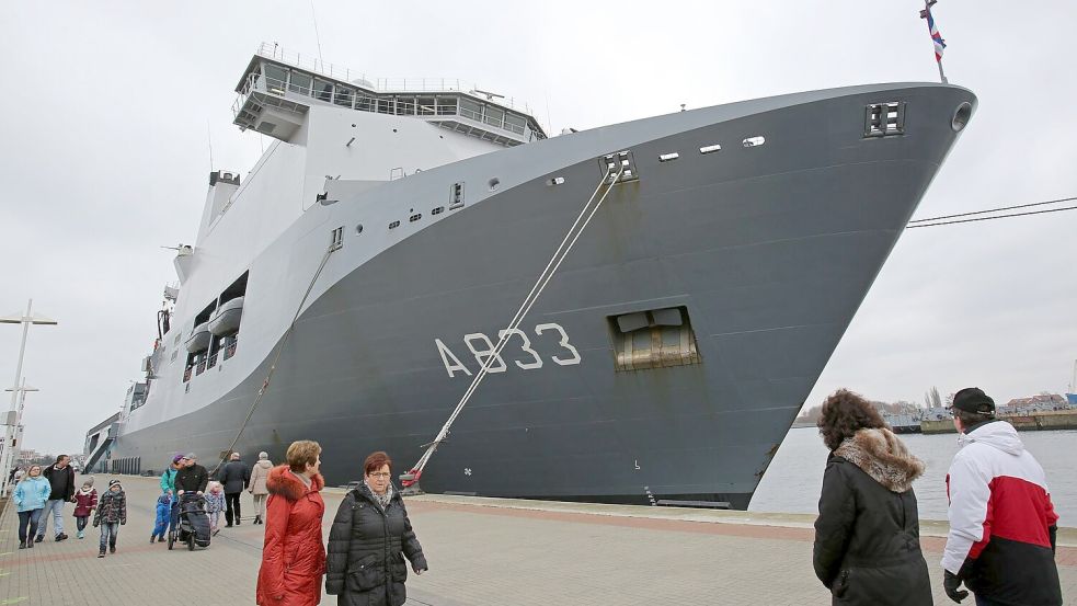 Ein Gericht hat nach dem Vorfall auf dem Marineschiff Strafen verhängt. (Symbolbild) Foto: Bernd Wüstneck