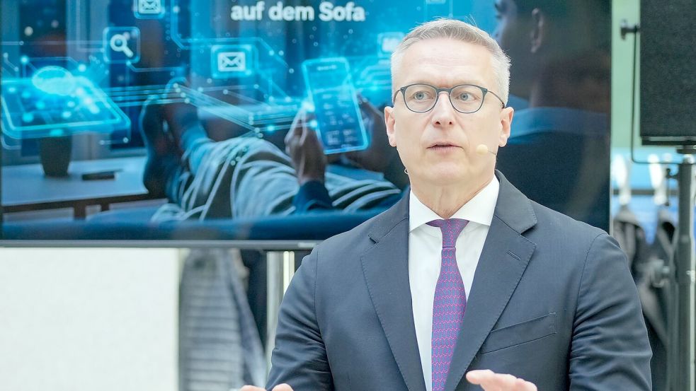 Für Digitalminister Karsten Wildberger ist die sogenannte Eudi-Wallet eines der zentralen Projekte. (Archivbild) Foto: Soeren Stache