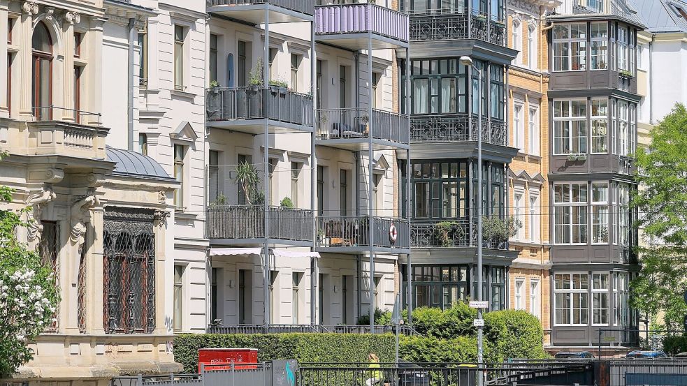 Auch in Deutschland werden viele Wohnung über Plattformen wie etwa Airbnb kurzzeitig vermietet. (Symbolbild) Foto: Jan Woitas