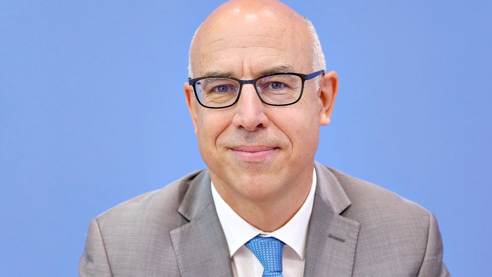 Der Ökonom und Wirtschaftsweise Gabriel Felbermayr warnt davor die „Rente mit 63“ beizubehalten. Foto: IMAGO/dts Nachrichtenagentur