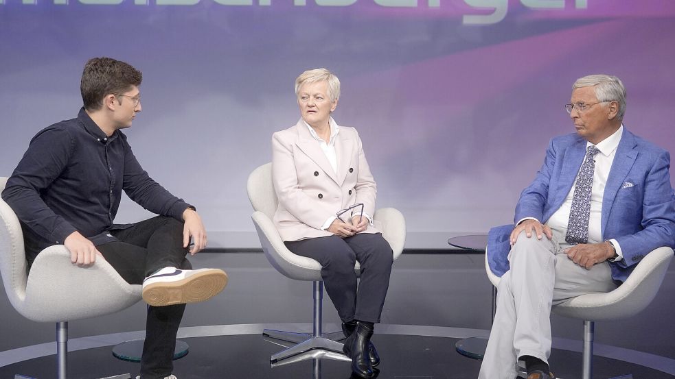 CDU-Politiker Wolfgang Bosbach (rechts) war in seiner langen Karriere in unzähligen Talkshows zu Gast - oftmals mit Gästen, die nicht seiner Meinung waren. Für ihn jedoch kein Grund, nicht in den Austausch zu gehen. Foto: IMAGO/Thomas Bartilla