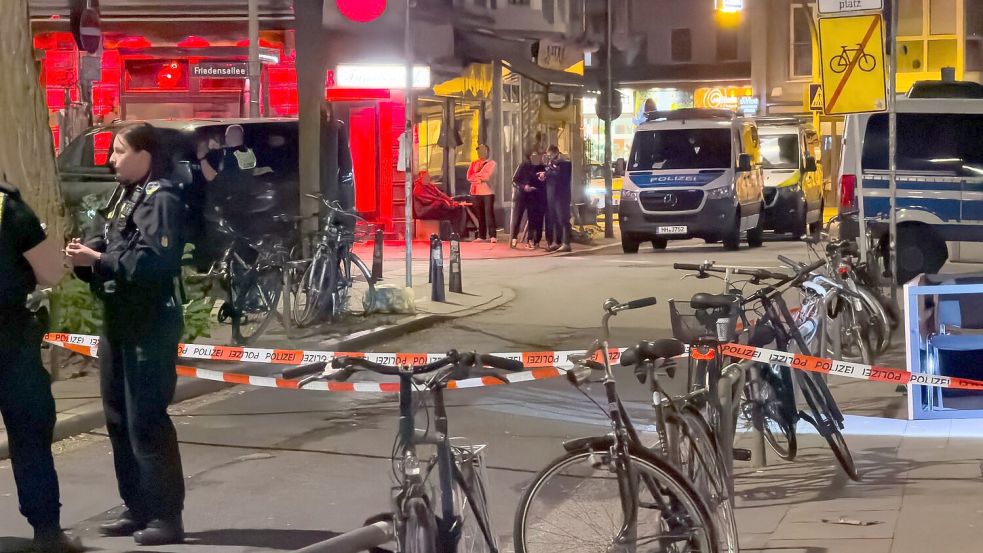 Laut Polizei gibt es Hinweise, dass der Tat Streitigkeiten vorausgegangen sind. Foto: Bodo Marks