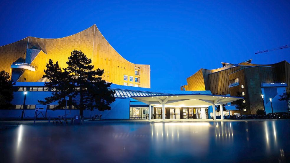 Der Bund sagte zu, sich mit bis zu 225 Millionen Euro an der Sanierung der Philharmonie zu beteiligen. (Archivbild) Foto: Christoph Soeder/dpa