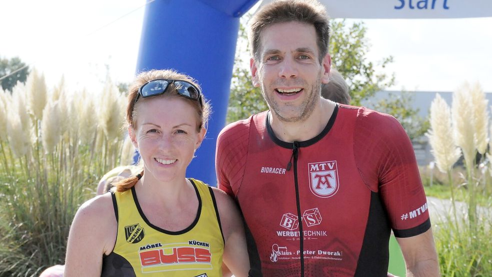 Die Schnellsten unter sich: Ossiloop-Siegerin Verena Coordes und MTV-Triathlet Armin Ross siegten 2025 auf der 10-Kilometer-Strecke. Wer schafft es diesmal auf das Siegertreppchen? Foto: Udo Hippen