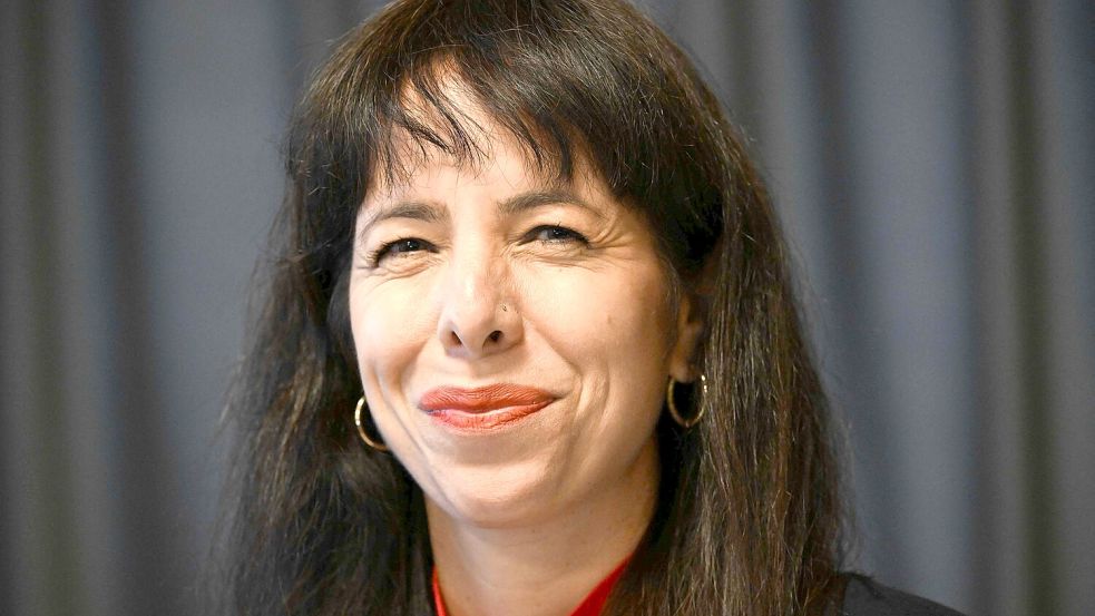 Elif Eralp, 45 Jahre alt, Kind türkischer Eltern, will Regierende Bürgermeisterin in Berlin werden. Die Chancen stehen nicht schlecht. Foto: AFP/Ralf Hirschberger