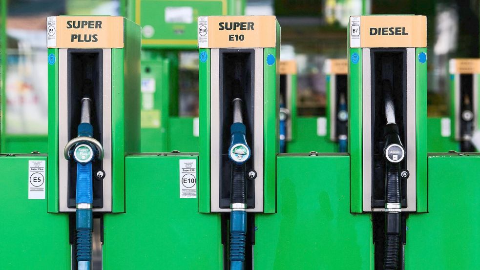 Benzin ist bereits seit einiger Zeit auf Rekordniveau, jetzt hat auch Diesel seinen alten Rekord aus dem April übertroffen. Foto: Robert Michael