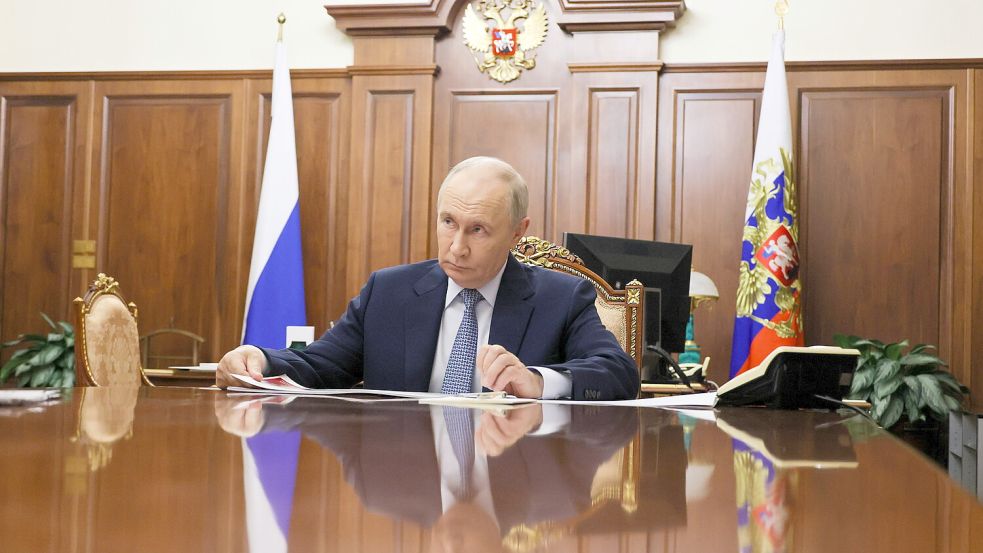 Sitzt fest im Sattel: Russlands Präsident Wladimir Putin. Auch die Wahl zur 9. Staatsduma wird ihm nicht gefährlich werden. Foto: IMAGO/Vyacheslav Prokofyev