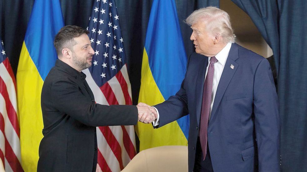 Der ukrainische Präsident Wolodymyr Selenskyj (l.) hat für kommende Woche ein Treffen mit seinem US-Kollegen Donald Trump (r.) angekündigt. (Archivbild) Foto: Ukraine Presidency/Ukrainian Pre/Planet Pix via ZUMA Press Wire/dpa