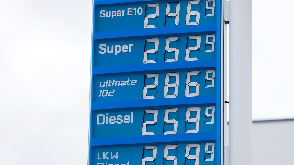 Die Preise für Benzin und Diesel in Deutschland haben zuletzt Rekordhöhen erreicht. (Archivbild) Foto: Rolf Vennenbernd/dpa