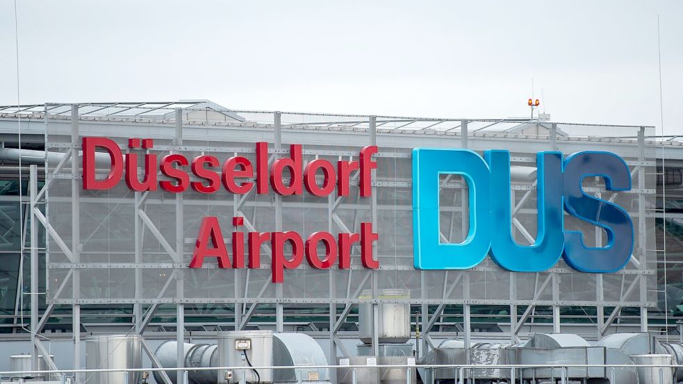 Die Eurowings-Maschine musste kurz nach dem Start eine Sicherheitslandung hinlegen.  Foto: Christophe Gateau/dpa/dpa-tmn