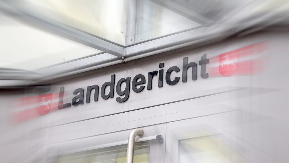 Verhandelt wird der Fall vor dem Landgericht Aurich. Foto: Romuald Banik