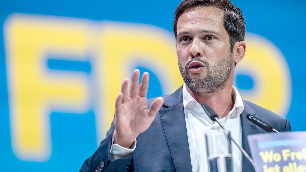 Für Martin Hagen (45) sind die Wahlniederlagen seiner FDP, die es seit seiner Wahl zum Generalsekretär noch in keinen Landtag zurückgeschafft hat, nicht das letzte Wort. Er glaubt an eine zweite Chance, weil sich die Parteienlandschaft gerade radikal verändere. Foto: Michael Kappeler