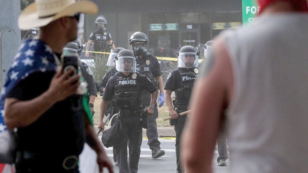 Amnesty International hat einen Bericht zu Menschenrechtsverletzungen durch die US-Einwanderungsbehörde ICE veröffentlicht. Foto: Joel Angel Juarez/AP/dpa