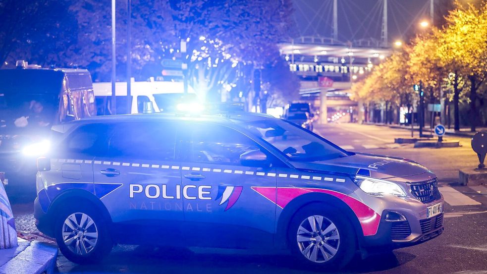Nach dem Fund einer toten Brasilianerin im Auto ihres Ex-Freundes hat die französische Justiz den Mann unter Mordverdacht festgenommen (Symbolbild). Foto: Christoph Reichwein/dpa