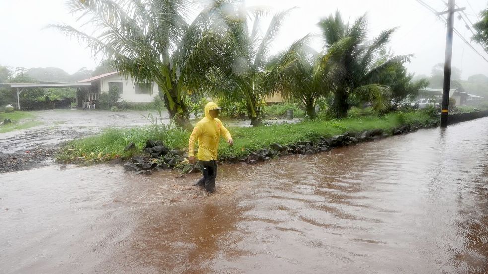 Hurrikan „Nolo“ verursachte teilweise Überschwemmungen in Hawaii. Foto: Gregory Bull/AP/dpa