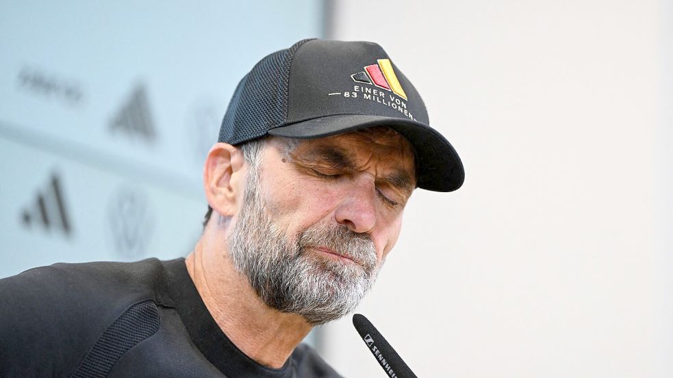 Jürgen Klopp erklärt die Niederlage, verfällt aber nicht in Depression. Foto: Sven Hoppe/dpa