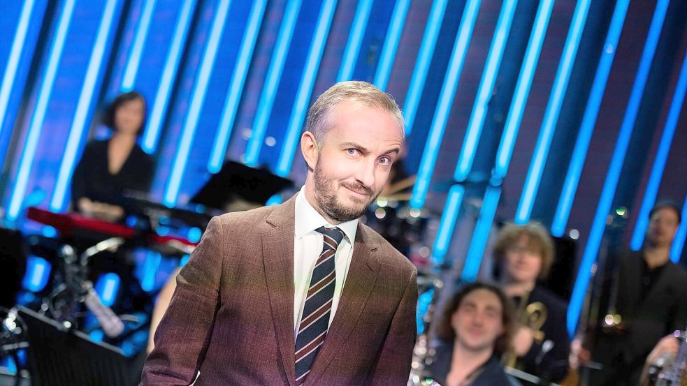 Jan Böhmermann hat betont, die Entscheidung, mit seiner Sendung „ZDF Magazin Royal“ aufzuhören, habe er selbst getroffen. (Archivbild) Foto: Rolf Vennenbernd/dpa