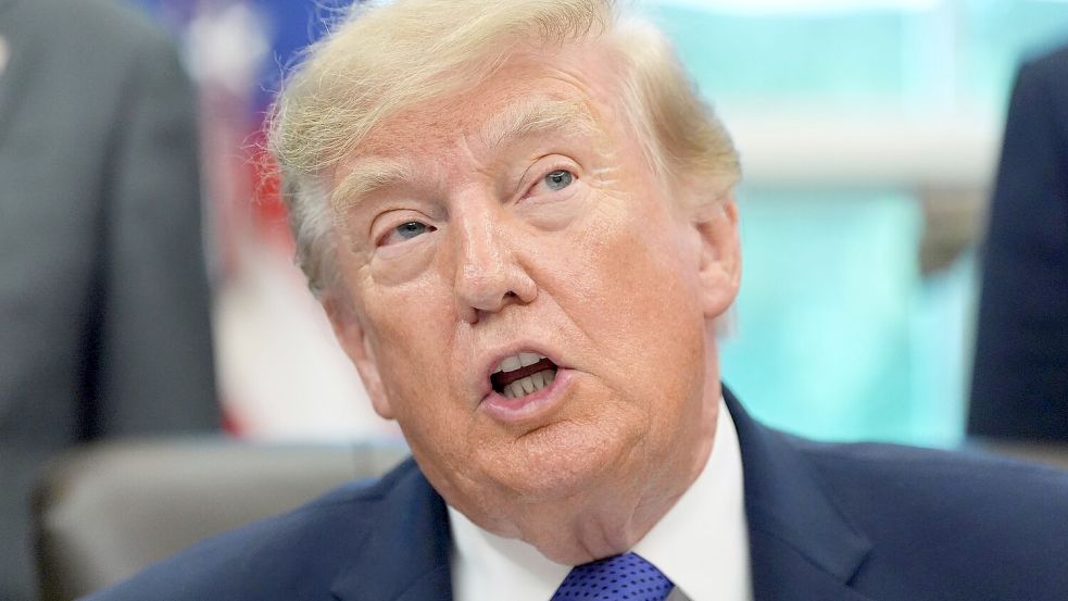 US-Präsident Trump hat Sanktionserleichterungen für den Iran dementiert. Foto: Alex Brandon/AP/dpa