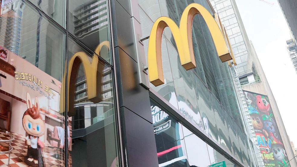 Die Fast-Food-Kette McDonald’s will Milliarden US-Dollar in die Modernisierung des Unternehmens stecken. Foto: afp/MICHAEL M. SANTIAGO