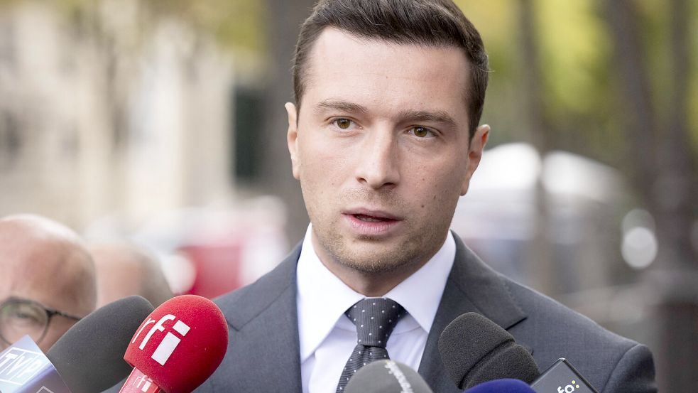 Jordan Bardella wehrt sich vehement gegen die durch einen „Mediapart“-Bericht entstandenen Antisemitismus-Vorwürfe – und kündigt rechtliche Schritte an. Foto: IMAGO/Blondet Eliot/ABACA
